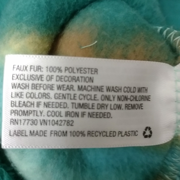 NWT Boys' Quarter Zip Printed Mock Neck Sweatshirt - Cat & Jack. XS/L [149] - Picture 4 of 4